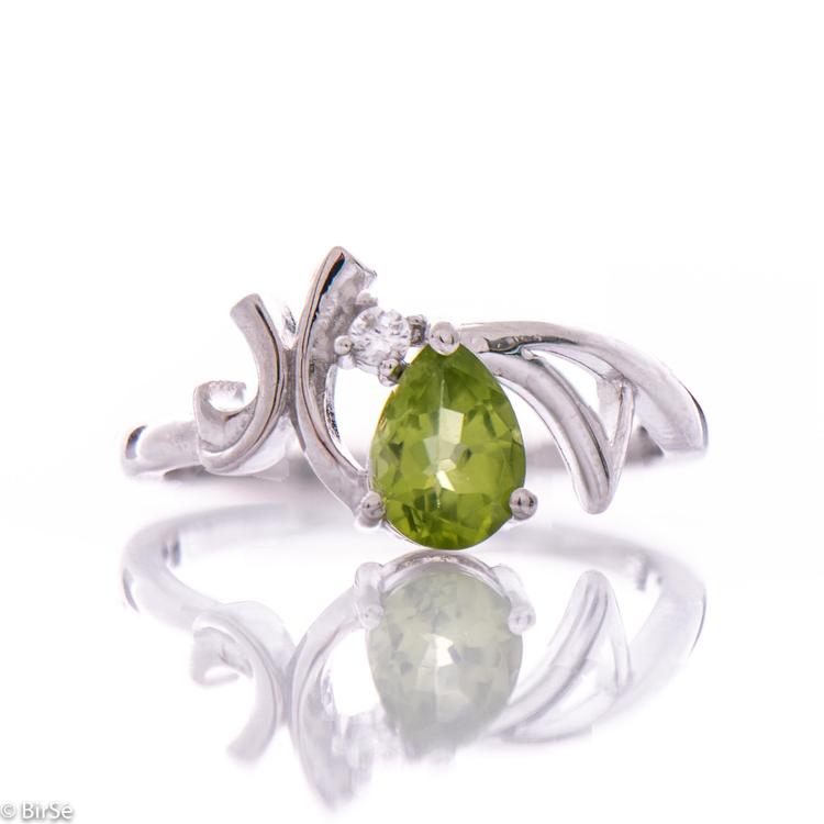 Silver ring - Natural peridot 0,45 ct.