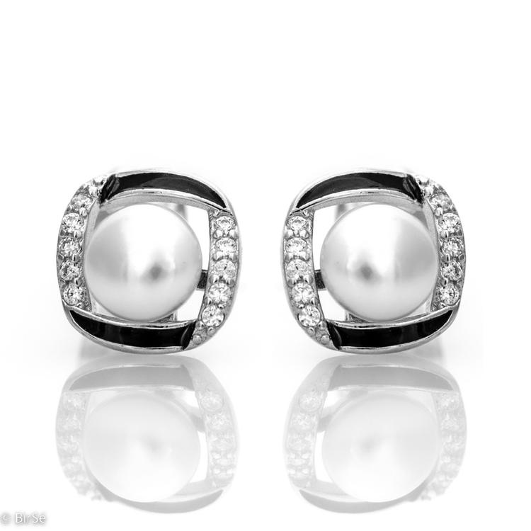 Silver earrings with Pearl