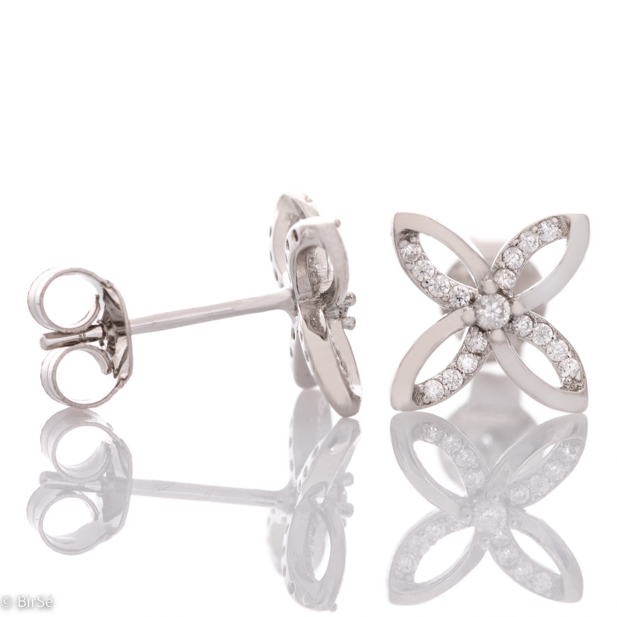 Spectacular women's earrings made of delicate silver flowers, in an elegant combination with dazzling zircons. The pin fastening is for more convenience, and the earrings are suitable for everyday life or more special moments.