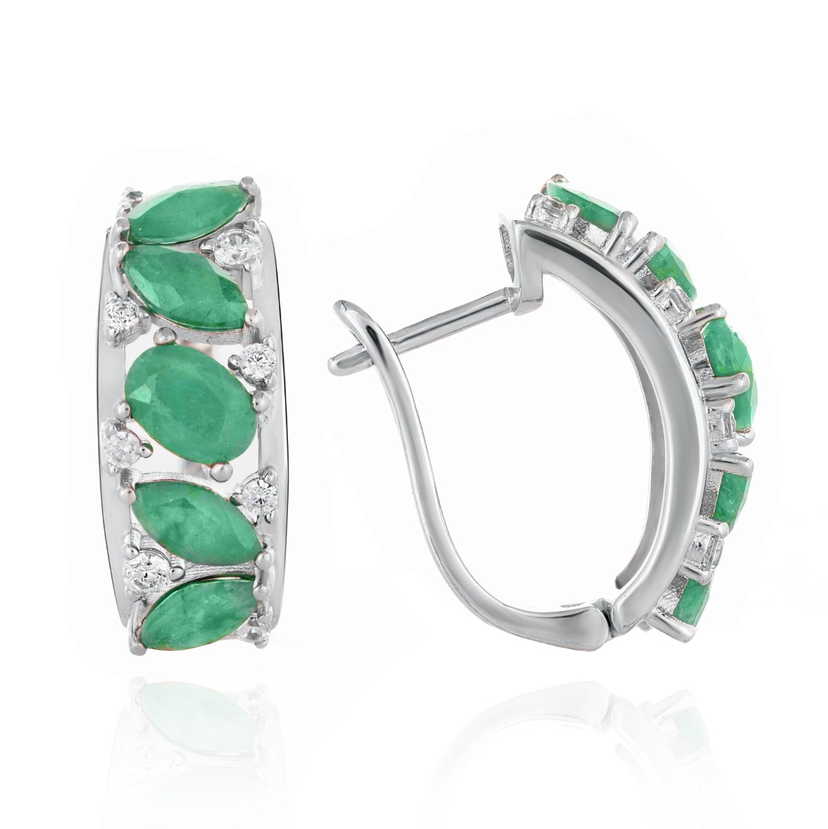 Magnetic ladies earrings with English clasp and a delicate combination of beautiful rhodium silver with a charming natural emerald stone, complemented by the sparkle of zircons.