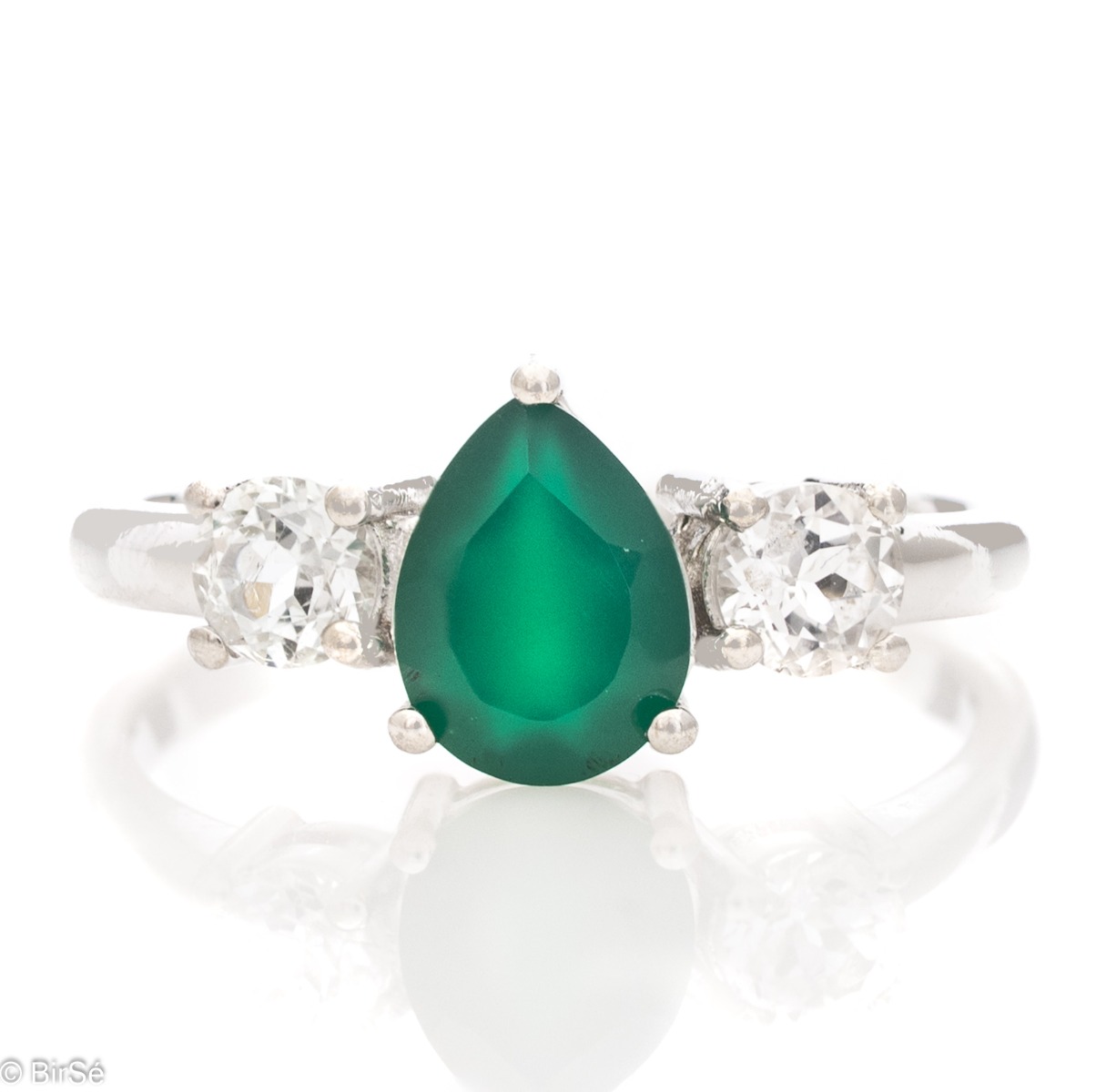 A delicate ring finely crafted from rhodium-plated silver and a mystical drop-shaped green agate stone. Beautiful jewelry for stylish ladies.