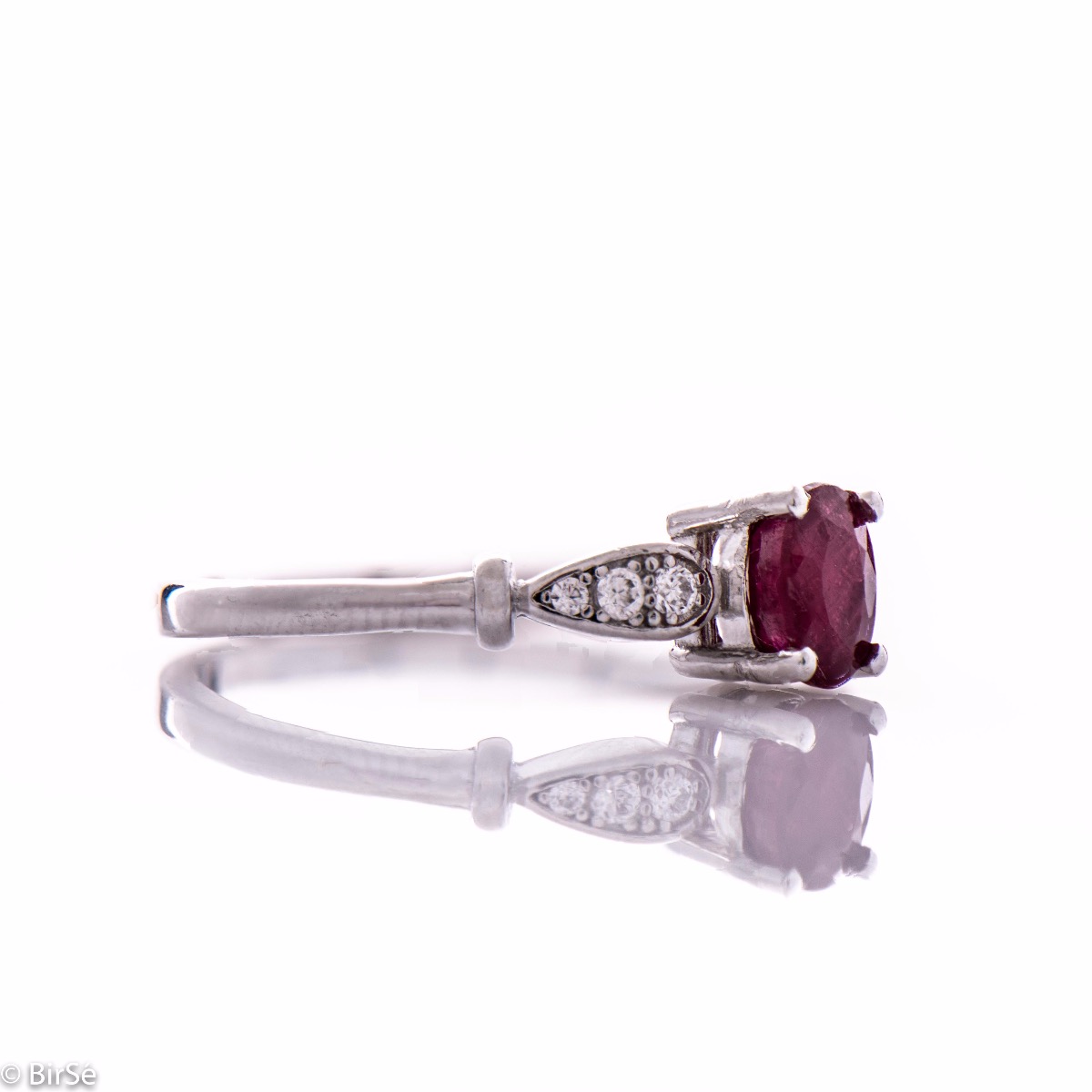 Silver ring - Natural ruby 0,60 ct.