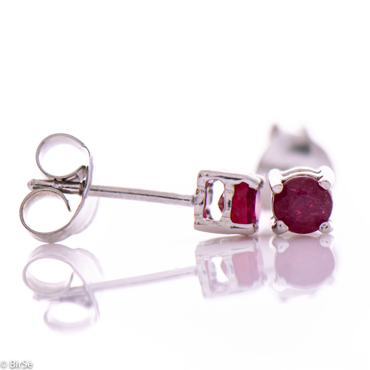 The gentle glow of a beautiful natural ruby ​​combined with exquisite rhodium silver and fine craftsmanship - our new stud earrings suitable for any occasion.