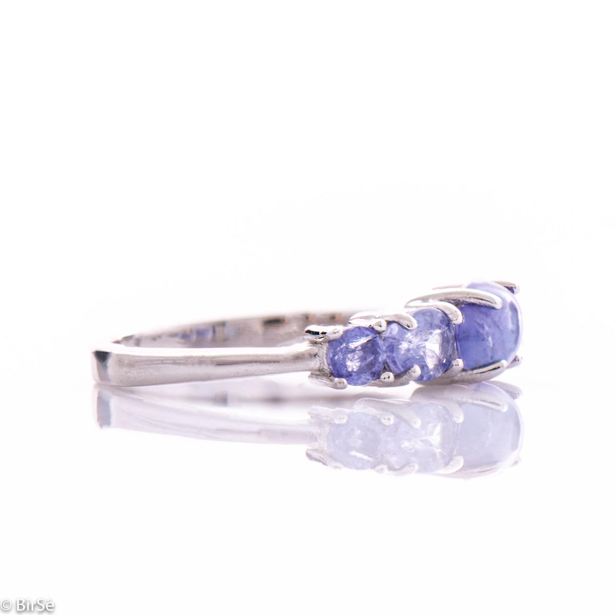 Silver ring - Natural tanzanite 0,80 ct.