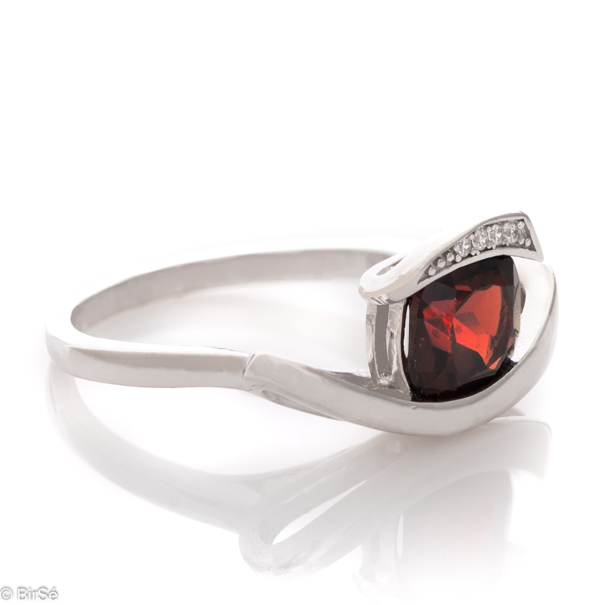 Silver ring - Natural Garnet 1,60 ct.