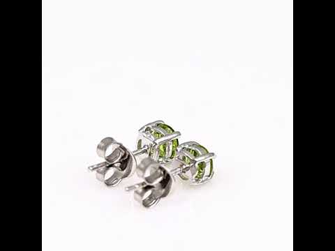 Silver earrings - Natural peridot 5x5 mm 1,00 ct.