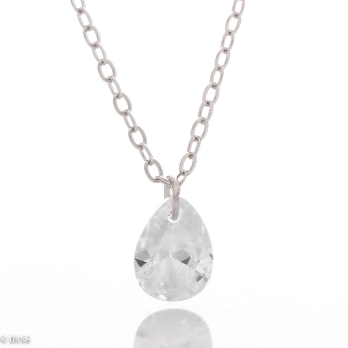 A simple necklace in sparkling rhodium silver, with a fine classic chain and a drop-shaped zircon pendant. Suitable jewelry for ladies with a stylish look.