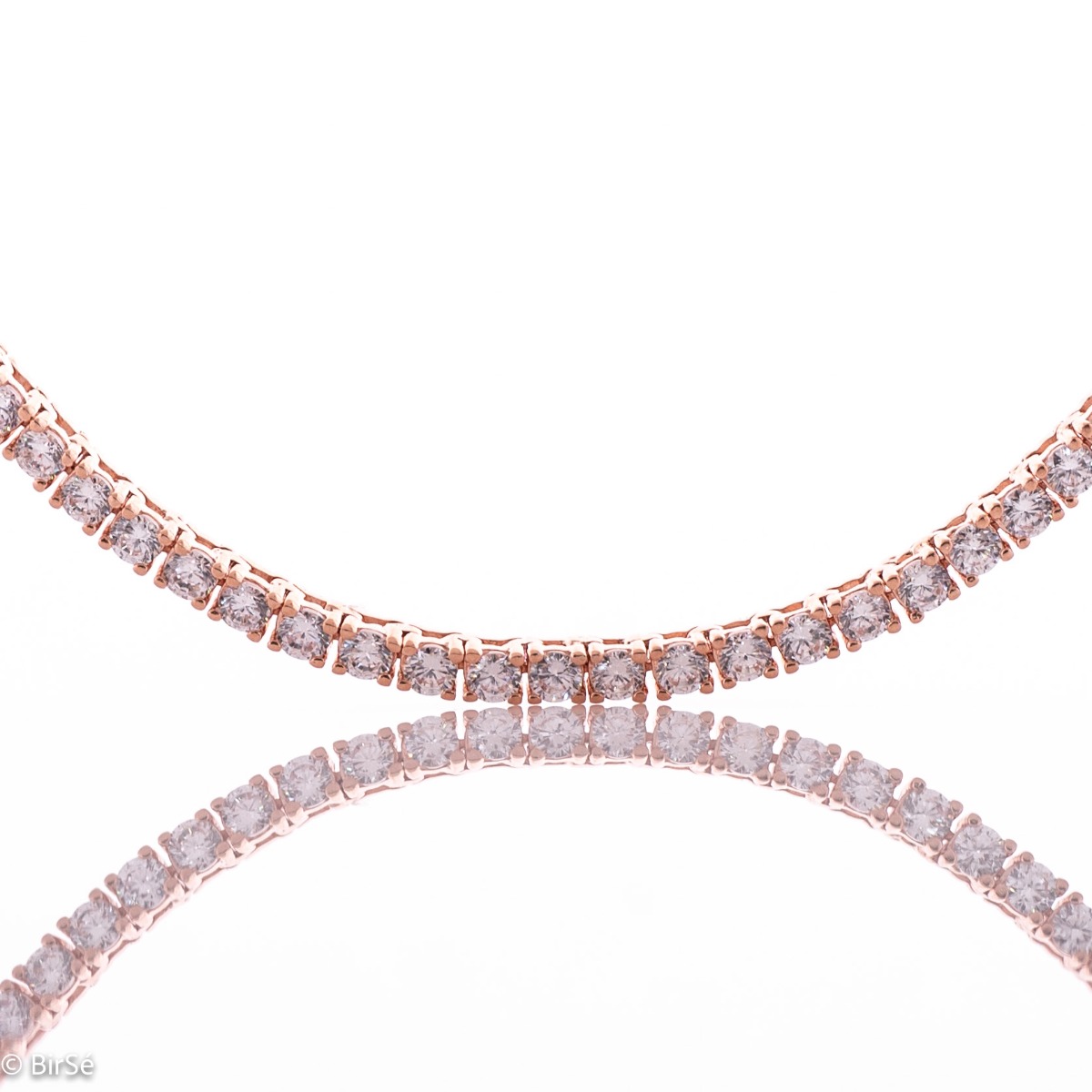 A charming and stylish women's necklace, with exquisitely crafted rose silver details, combined with dazzling zircons along the entire length of the jewelry. The necklace is very suitable for formal meetings and more special occasions.