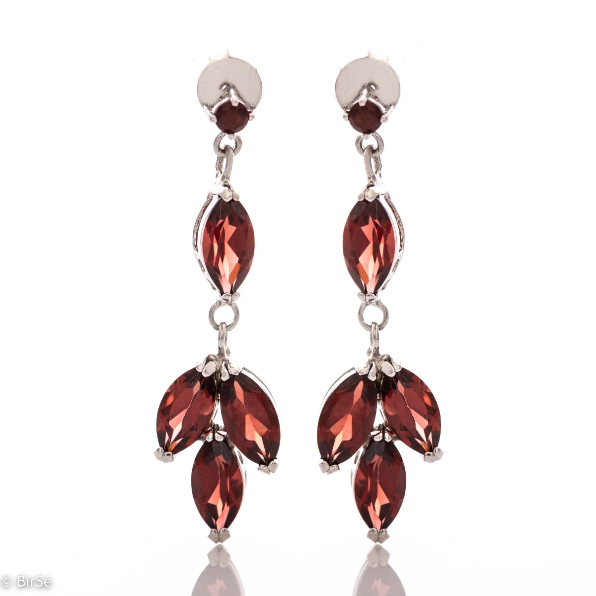 Magnetic earrings made of rhodium silver and enchanted garnet - magic that suits every lady.