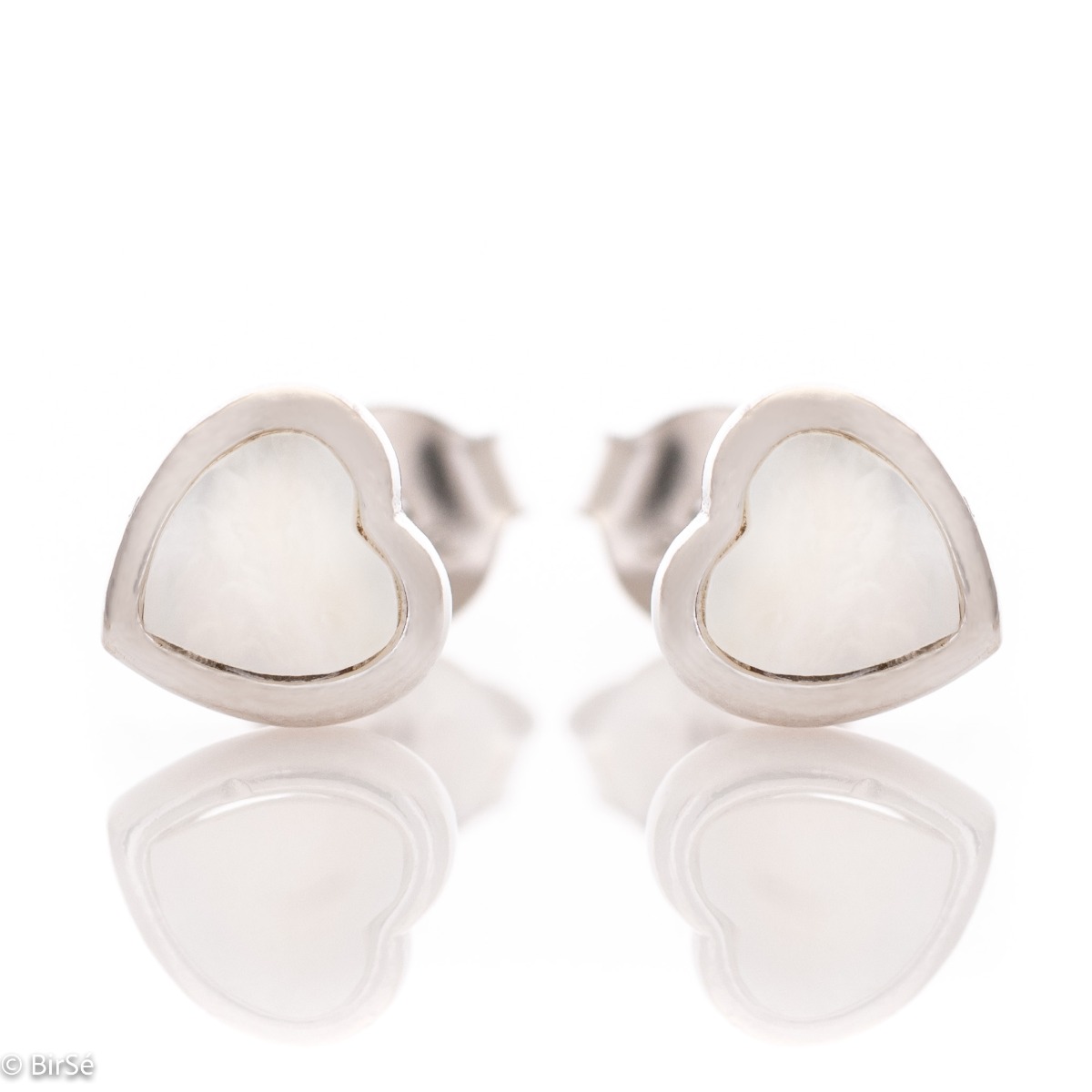 Captivating women's earrings with an elegant heart design, completely formed by a combination of rhodium-plated silver with sparkling mother-of-pearl. The fastening is with a pin - comfortable and practical. A beautiful look for your special moments with 