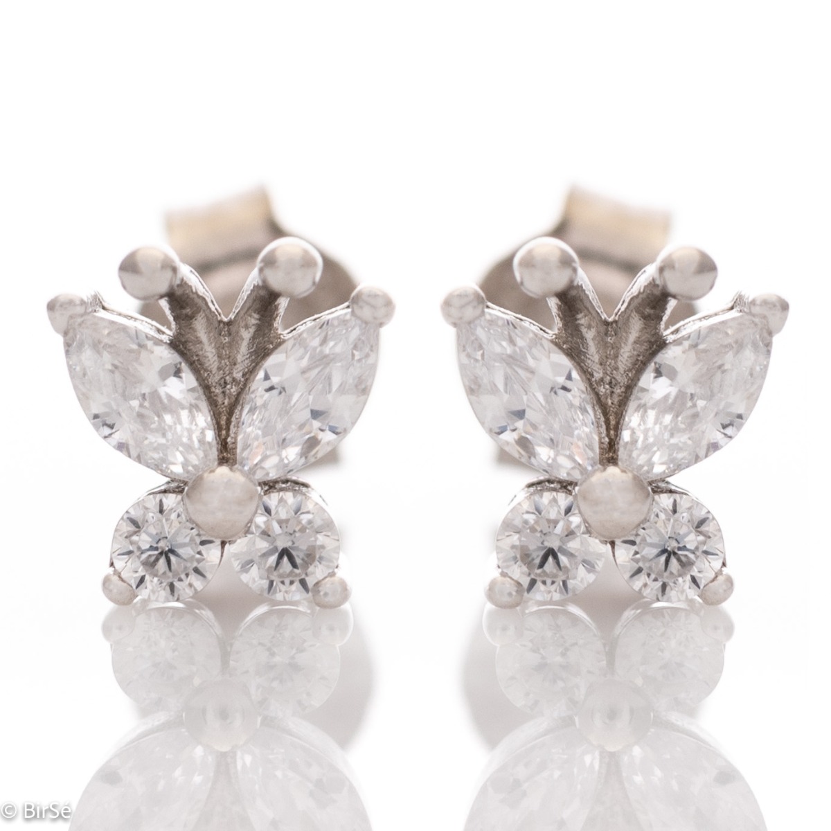 Charming earrings in fine rhodium silver, with delicate precision craftsmanship and an extremely spectacular butterfly pattern, decorated with dazzling zircons. Earrings are a suitable piece of jewelry for a daily outfit or a more special occasion.