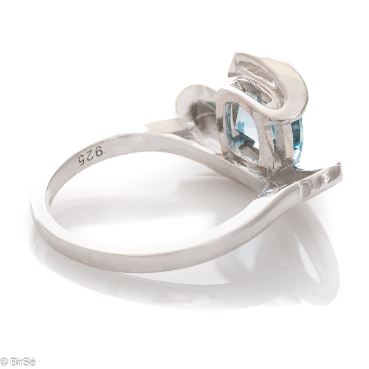 Silver Ring - Natural Blue Topaz 1,55 ct.