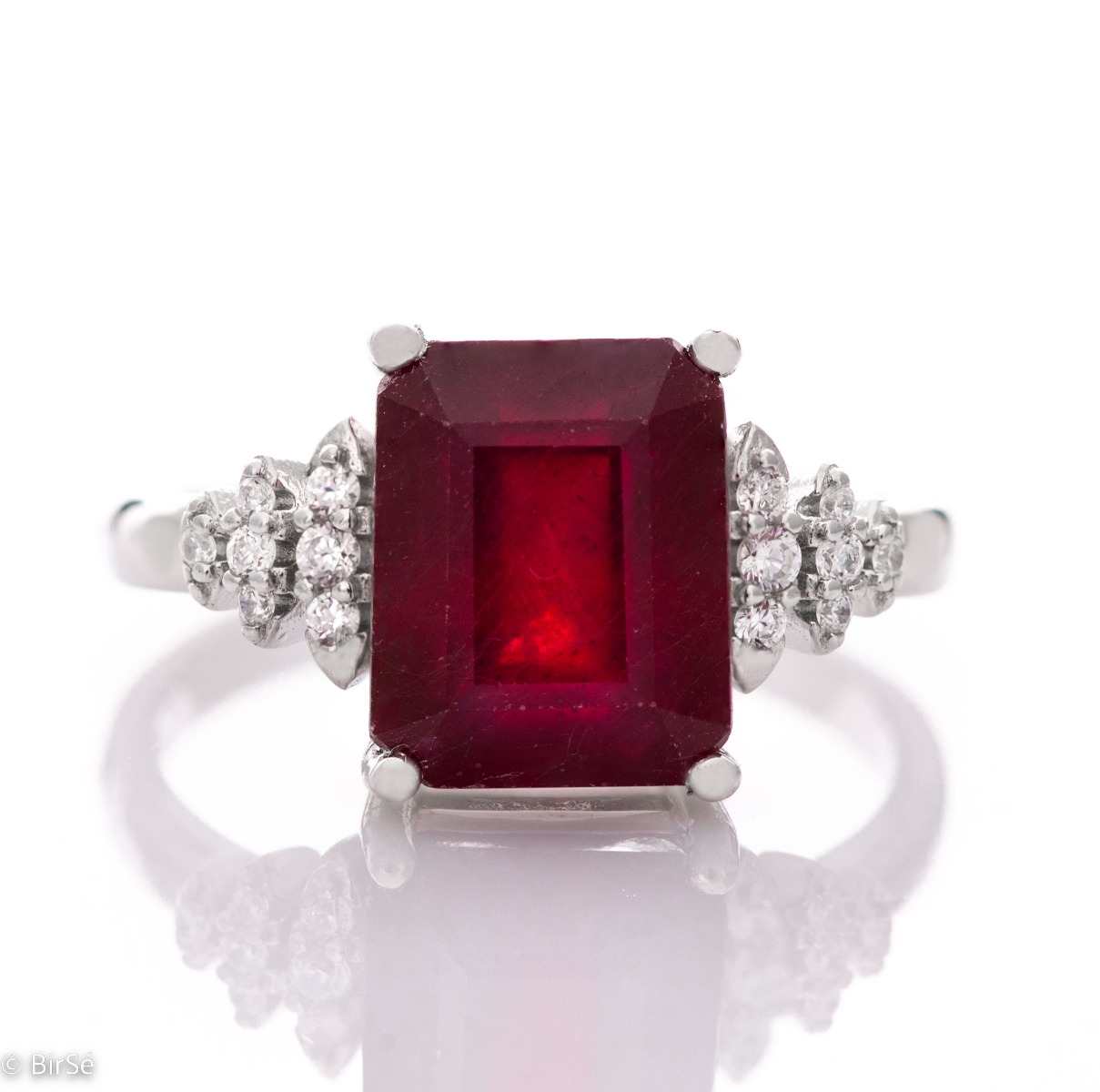 Royal Exquisite Ring of Rhodified Silver and Delightful Ruby with Baguette shape 3,15 ct.