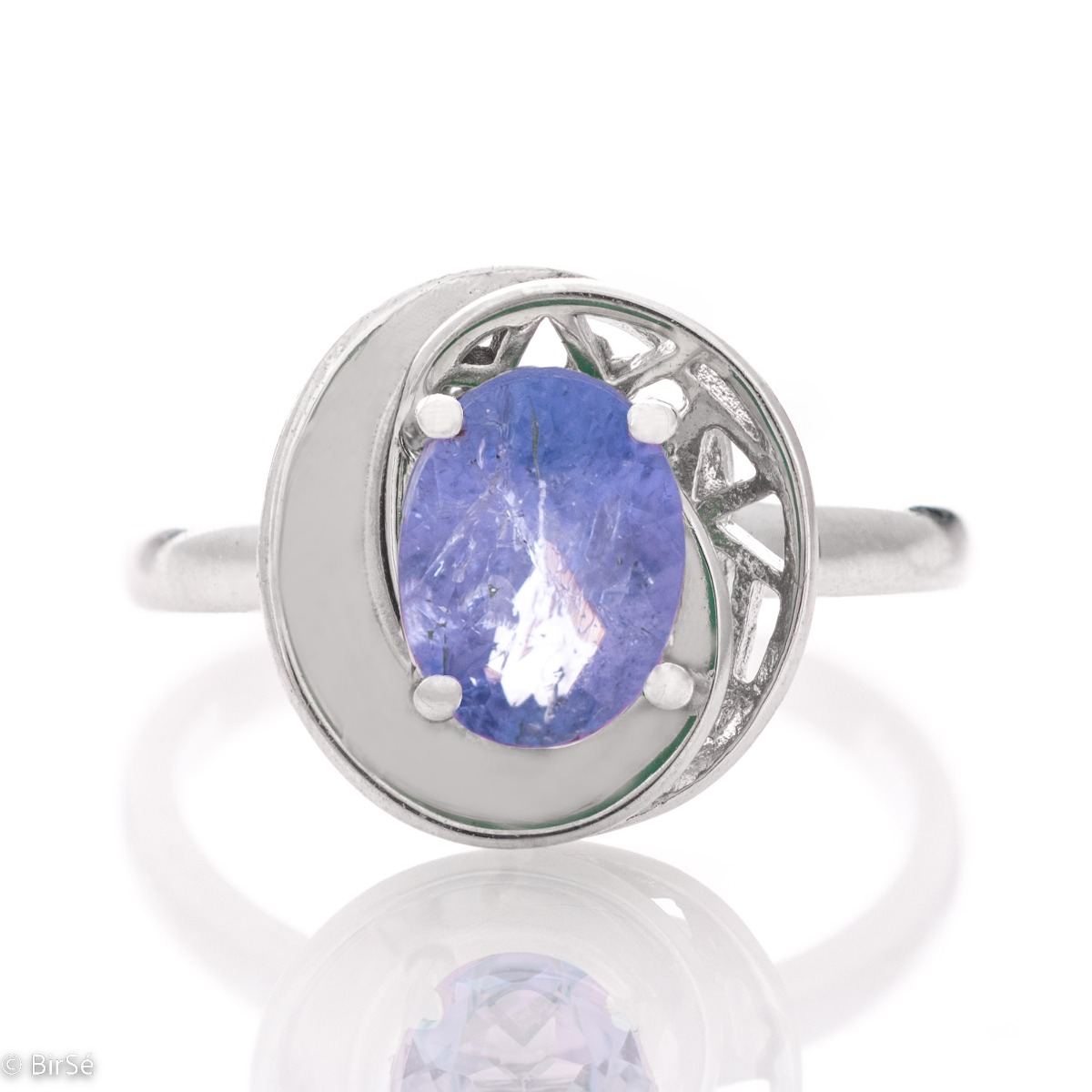 
Amazingly Beautiful Ring of Rhodinated Silver with Enchanted Natural Tanzanite 1,35 ct.
