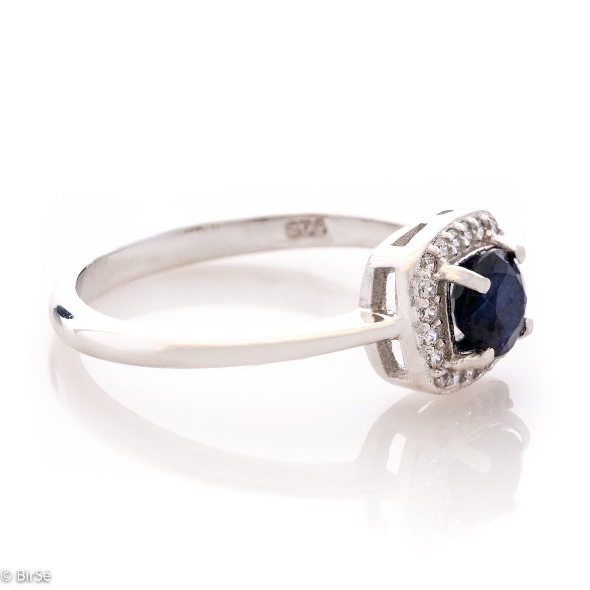 Silver ring - Natural Sapphire 0,65 ct.