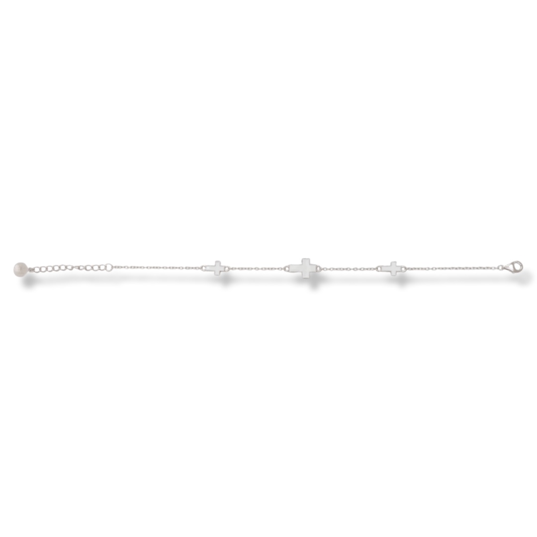 Extremely stylish women's bracelet made of delicate rhodium-plated silver with elegant crosses. The elements have an enamel coating for a more spectacular look. The bracelet has an extension for greater convenience regarding the size.