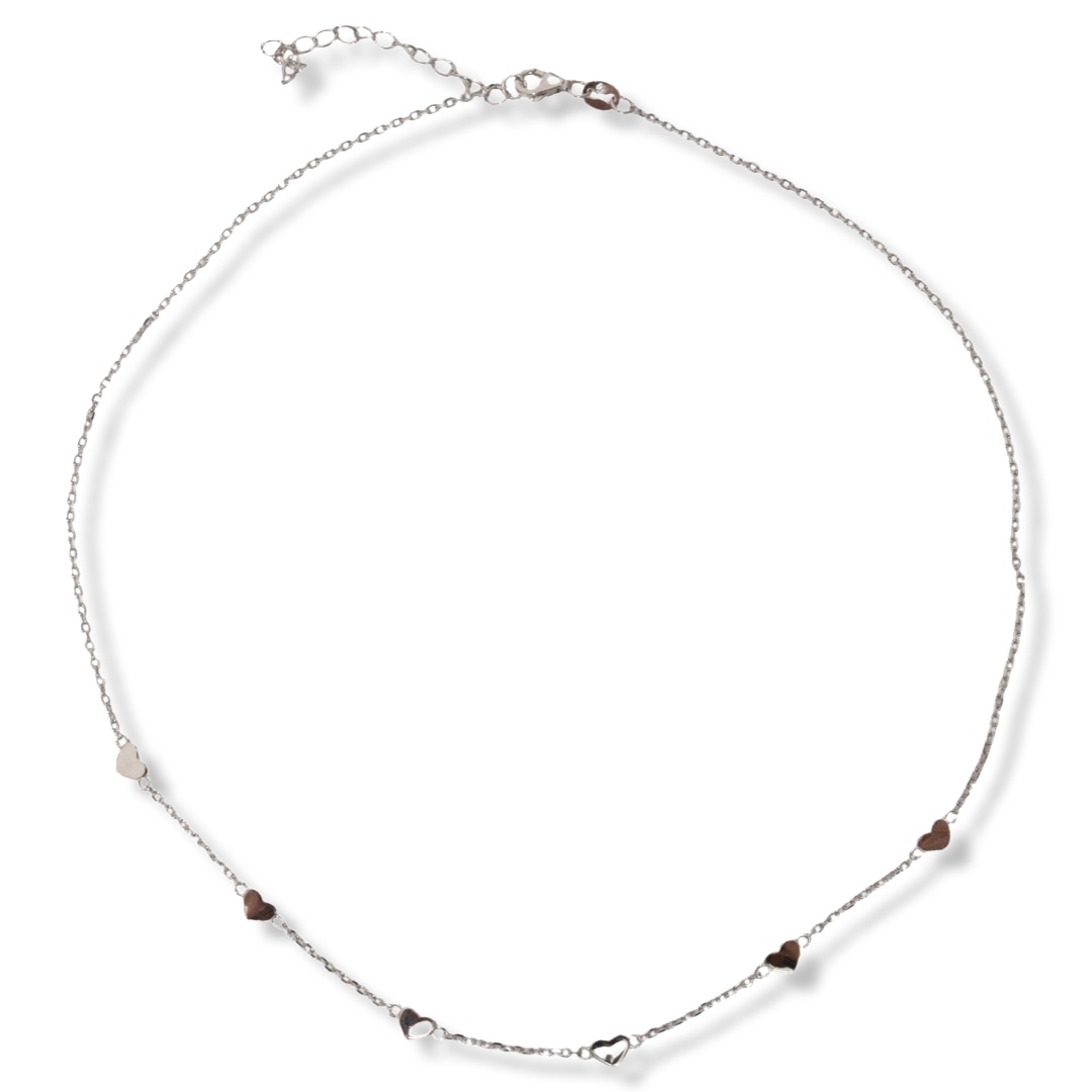 The symbol of love in a charming women's necklace made of fine rhodium silver with beautiful hearts. The added extra chain allows you to change the length of the necklace. Elegance that BirSe offers you in its new silver collection.