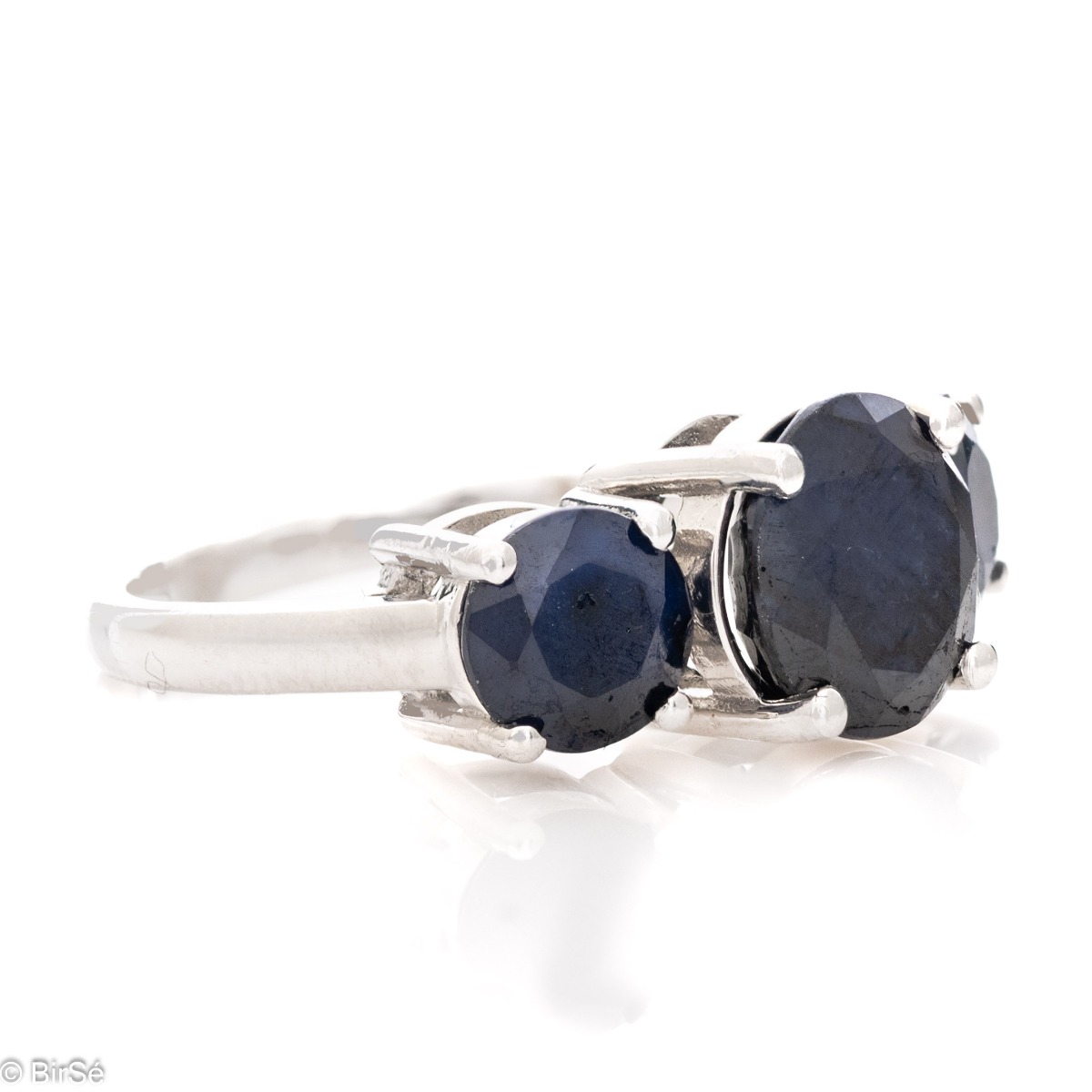 Silver Scattered - Natural Sapphire 5,10 ct.