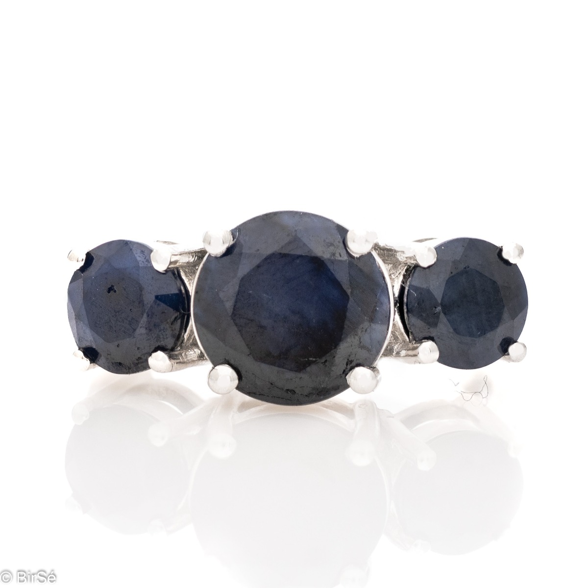 Stylish Silver Ring with Natural Sapphires 5,10 ct.