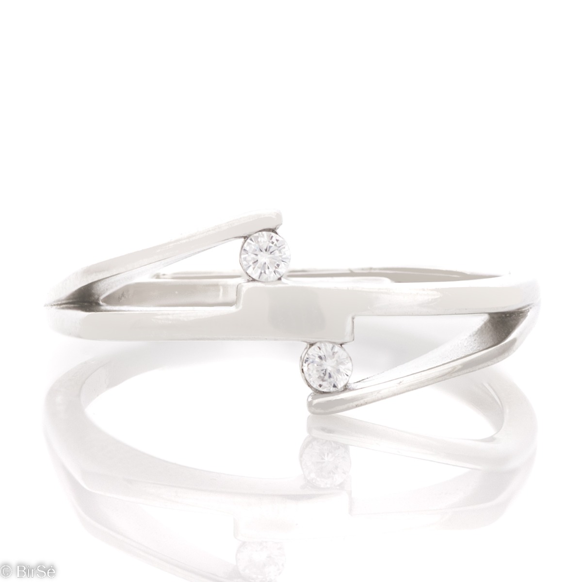 Delicate women's ring with precise craftsmanship combining shiny rhodium silver with exquisite zircons in an elegant design. The adjustable ring design allows for multiple sizing options.