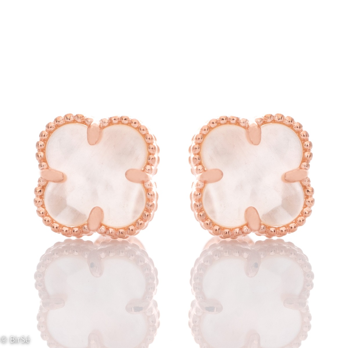 Extremely elegant women's floral style earrings made of rose silver and captivating mother of pearl. The clasp is studded for added convenience, and these earrings will make you feel special.