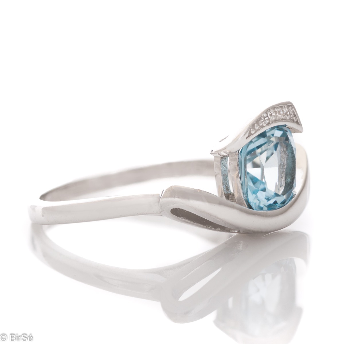 Silver Ring - Natural Blue Topaz 1,55 ct.