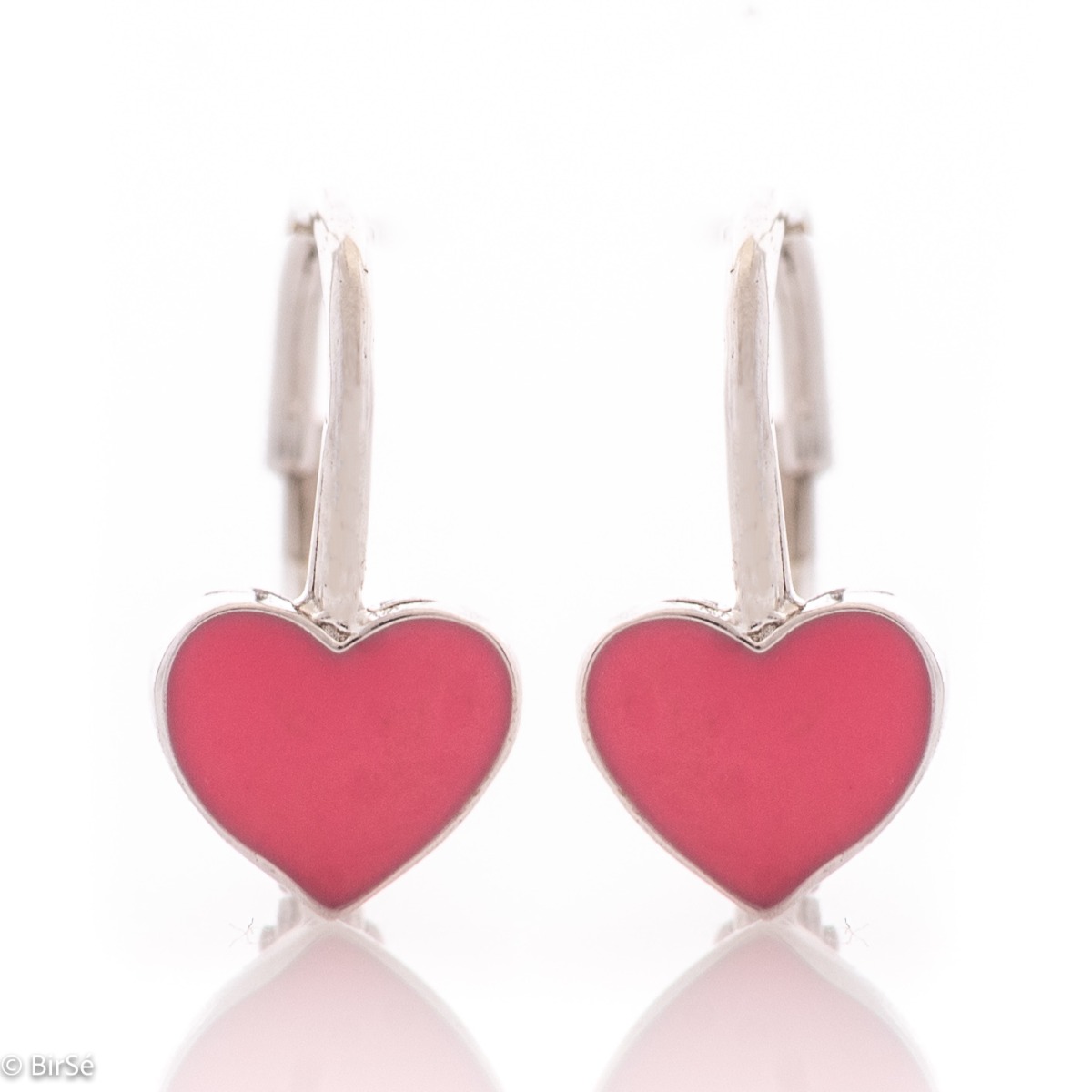 Captivating earrings, masterfully crafted from fine rhodium silver with an elegant design. The beautifully sculpted hearts with pink enamel coating are suitable jewelry for children and ladies, and the willow clasp is comfortable and practical.