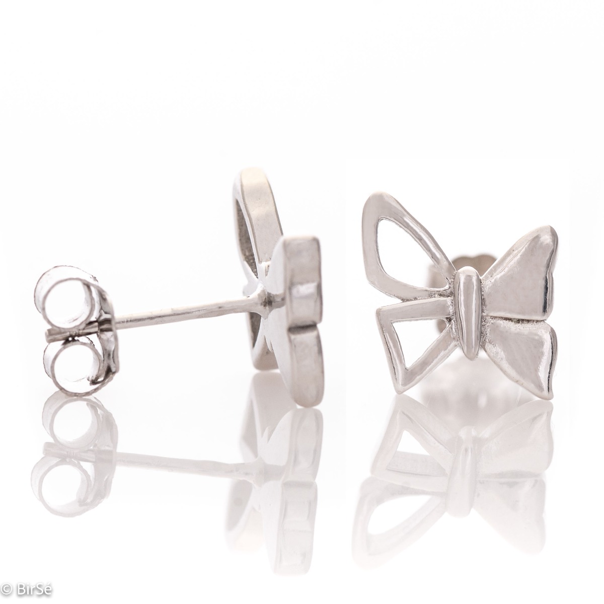 Charming sterling silver butterfly earrings. The earrings are fastened with a pin and can be combined with necklaces or pendants with rhodium silver butterflies.