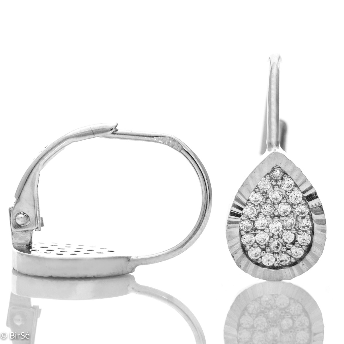 Dazzling women's drop-shaped earrings in fine rhodium silver and sparkling zircons. The clasp is willow and the earrings are suitable for any style and outfit.