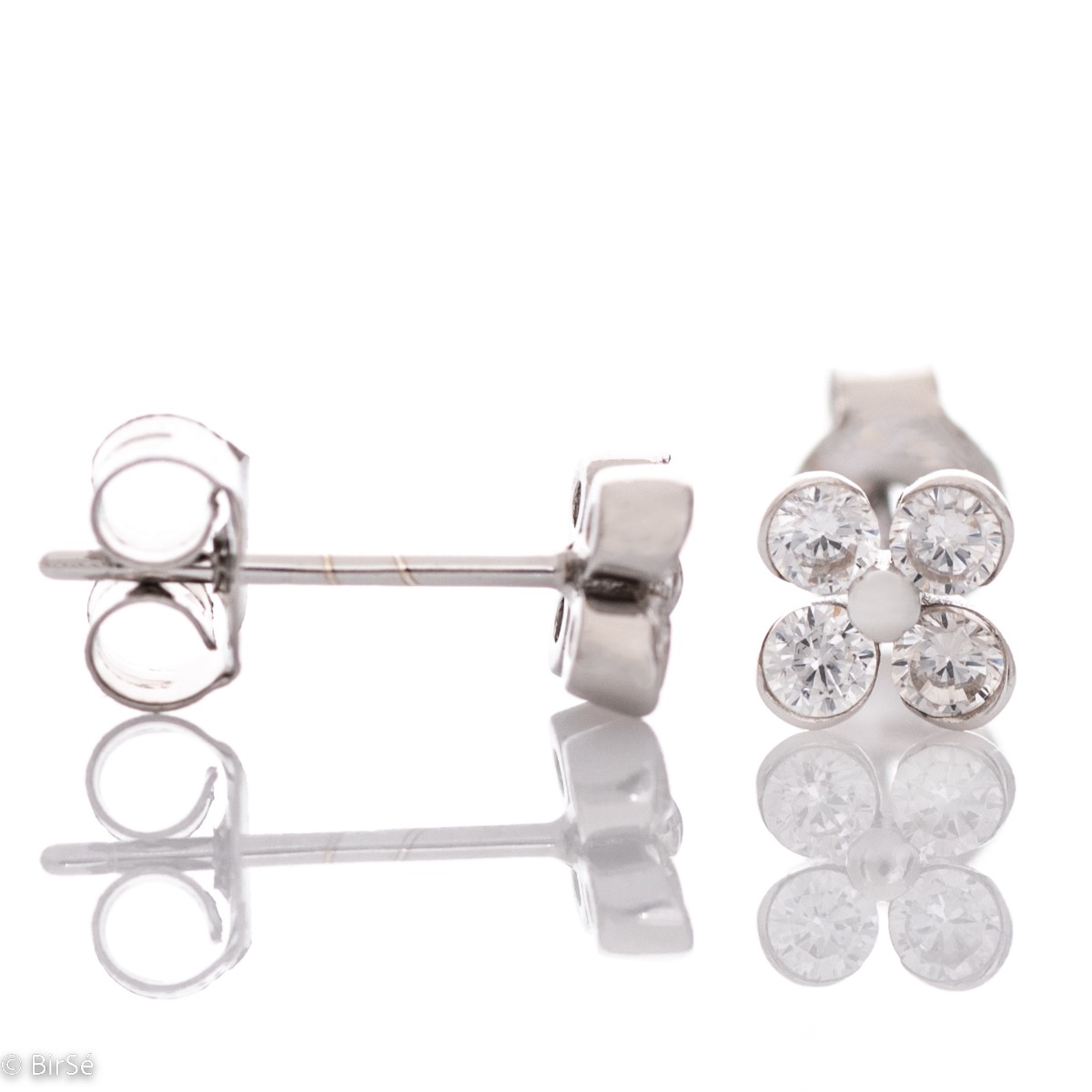 Captivating women's floral style earrings made of soft silver, elegantly combined with dazzling zircons. The fastening is with a pin for more comfort, so they are also suitable for little girls.