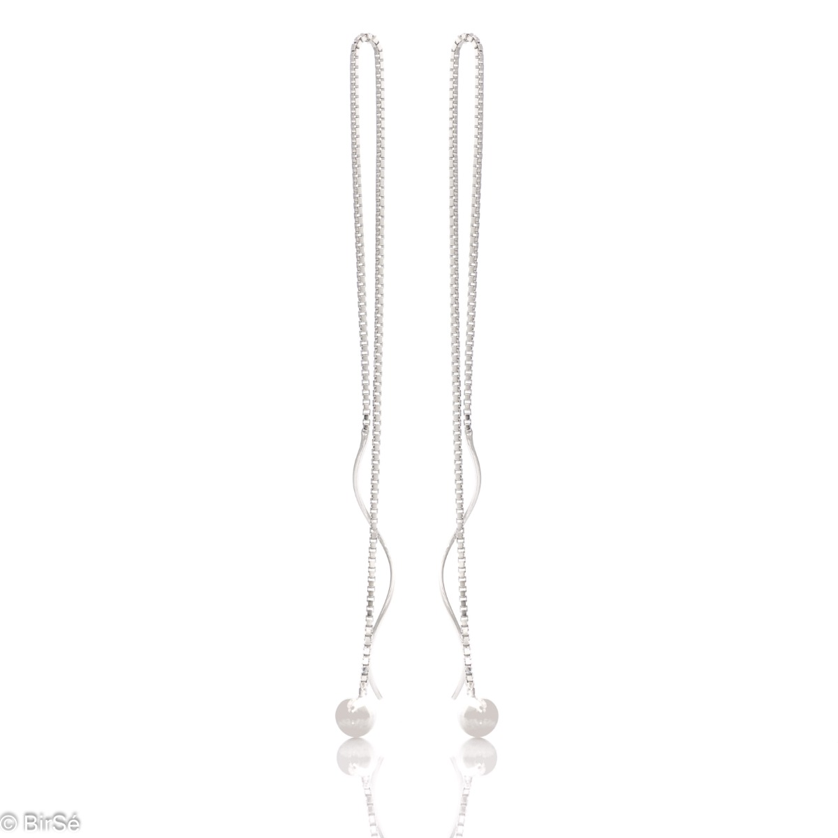 Elegant dangling earrings for stylish ladies made of rhodium-plated silver. A delicate chain of Venetian braid slips delicately through the ear via a serpentine pendant, ending in a ball at the other end. A piece of jewelry that would go with any outfit.