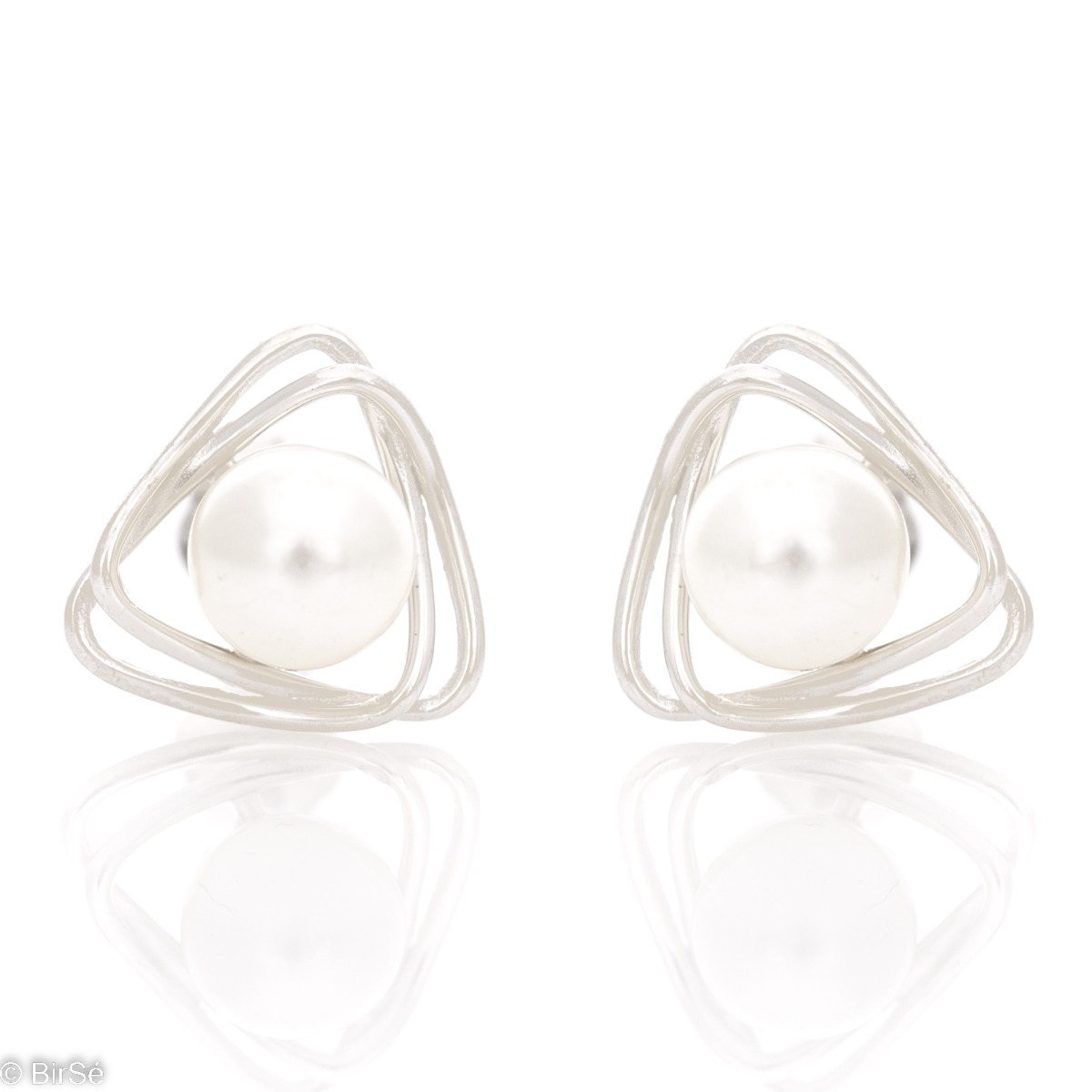 A beautiful model of women's earrings, entirely made of fine rhodium silver, with a comfortable and secure pin fastening. Delicate, glamorous elements stylishly surround an exquisite pearl. Charming and suitable for any occasion.