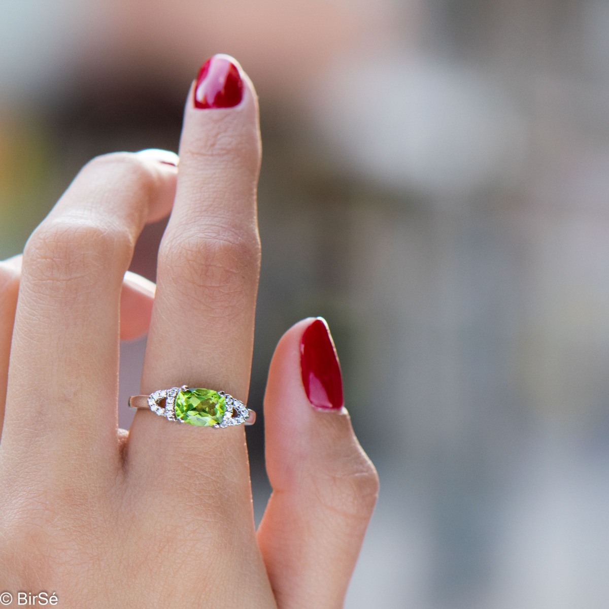 Silver ring - Natural Peridot 1,35 ct.