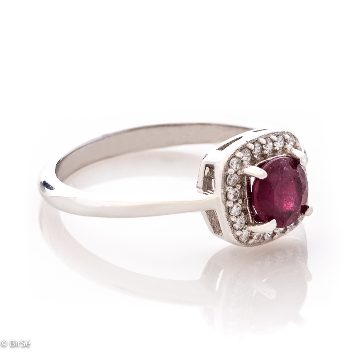 Silver ring - Natural ruby 0,65 ct. 