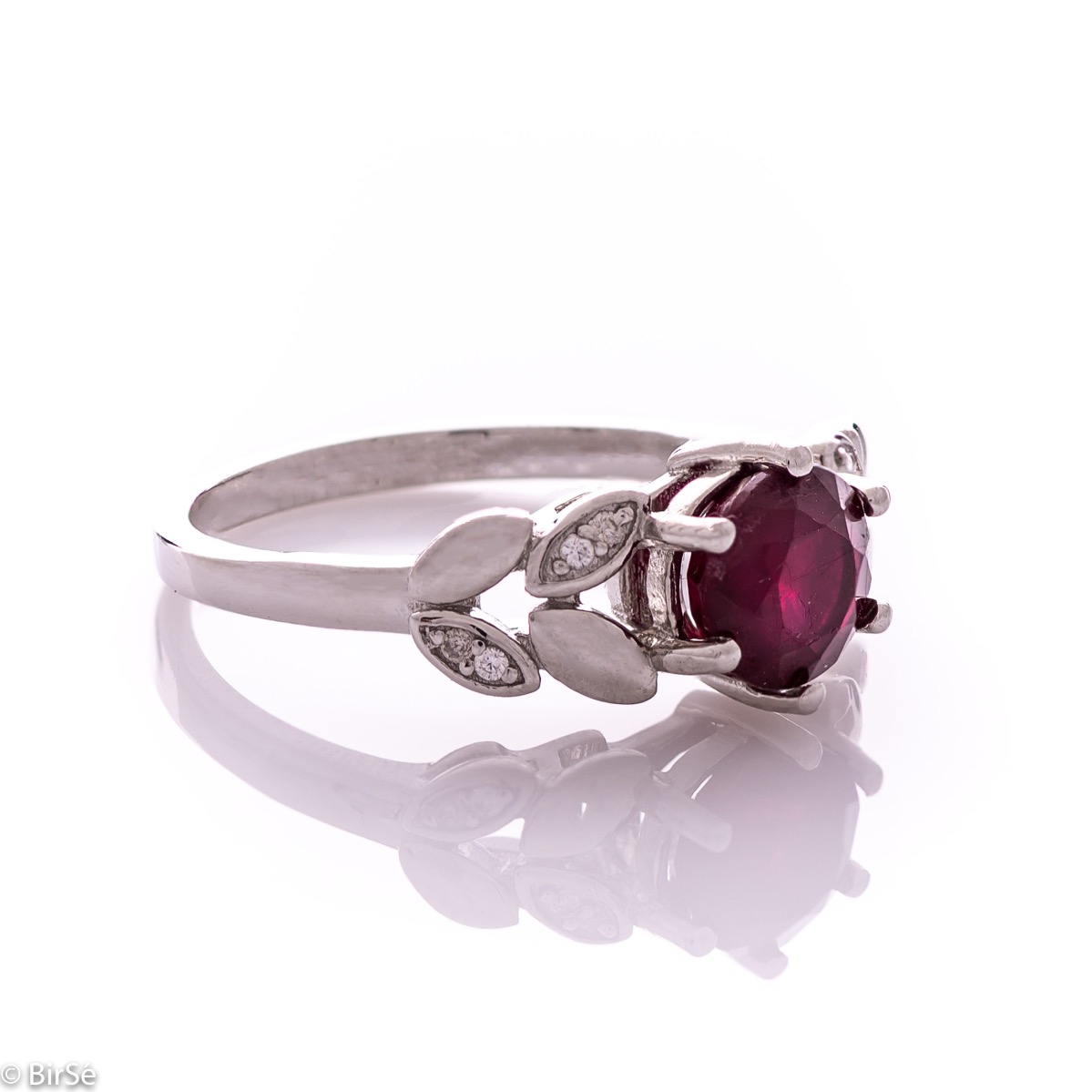 Silver ring - Natural ruby 1,05 ct.