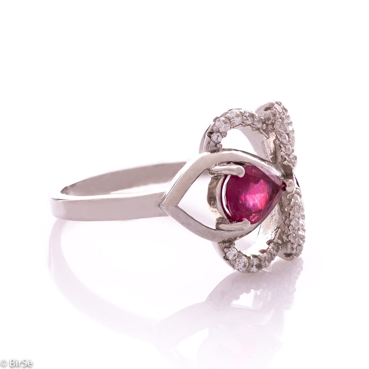 Silver ring - Natural ruby 0,75 ct