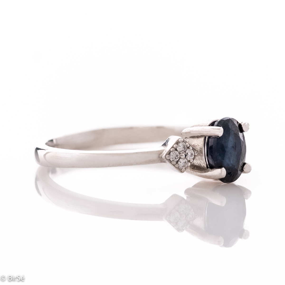 Silver Ring - Natural Sapphire 0,60 ct.