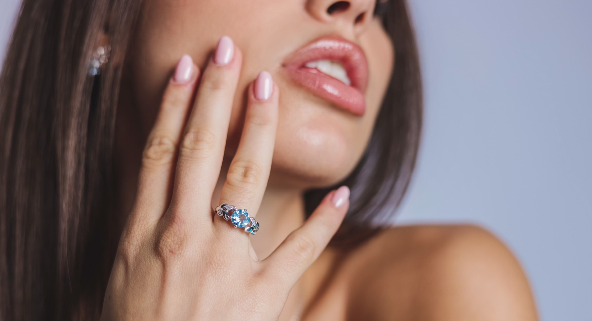 Silver ring Pineapple - Natural Blue Topaz 1,00 ct.