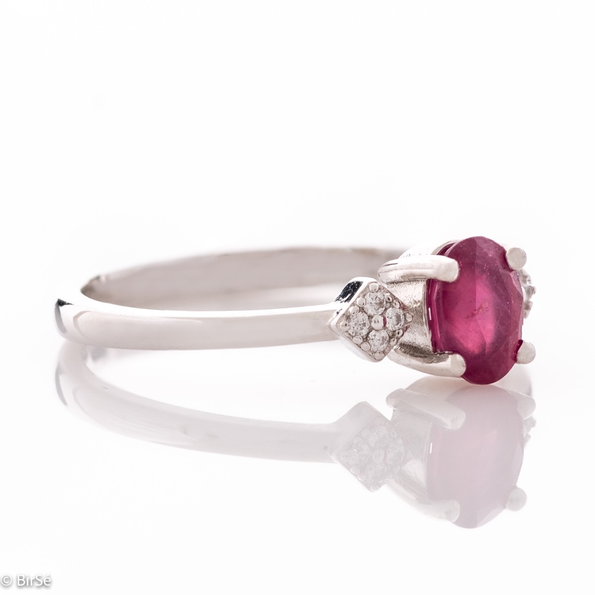 Silver ring - natural ruby 0,60 ct.