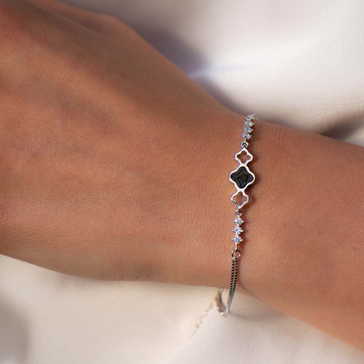 Silver Clover Bracelet 