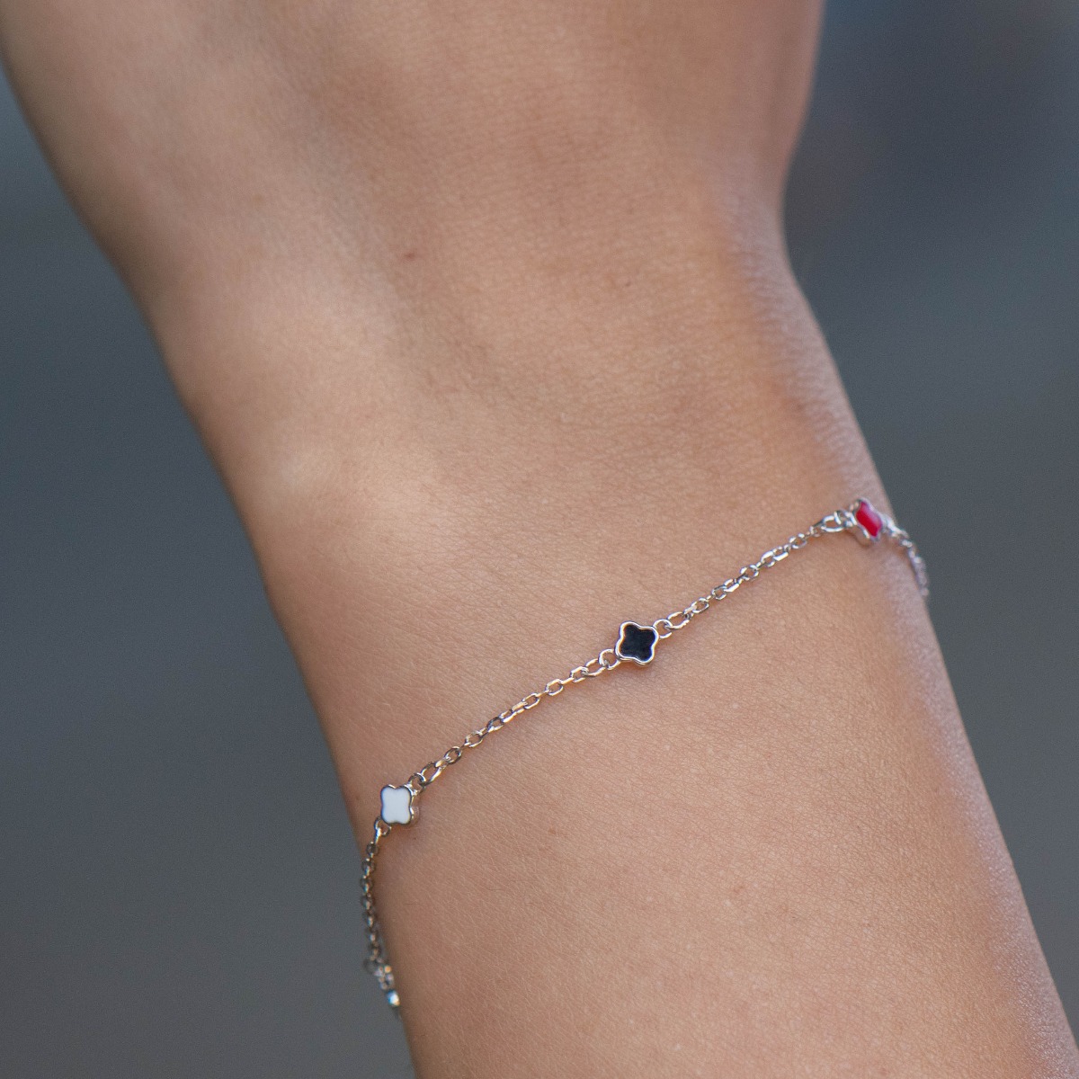 SIlver Bracelet with Clovers