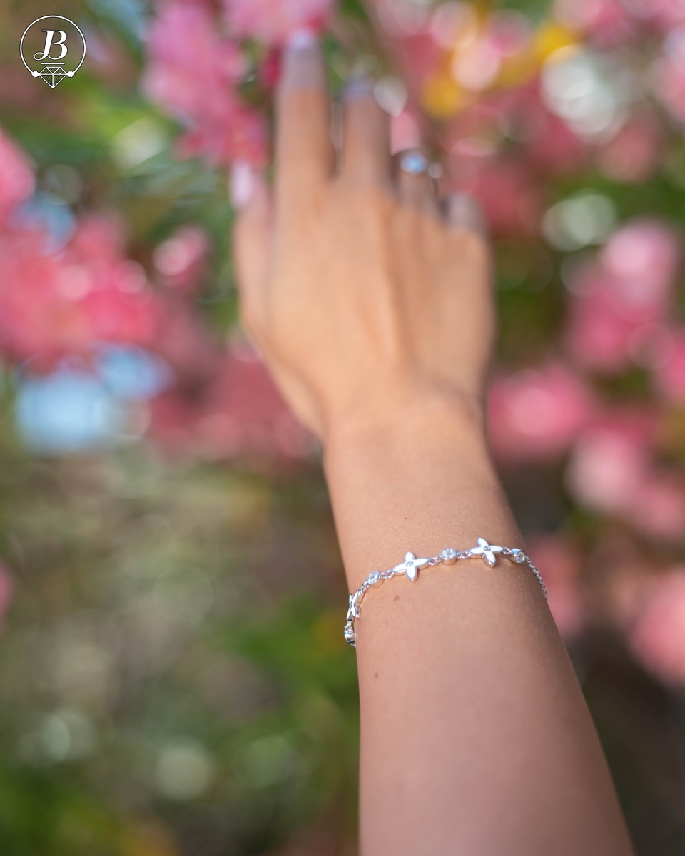 Silver Bracelet with Flowers Enamel and Zirconia