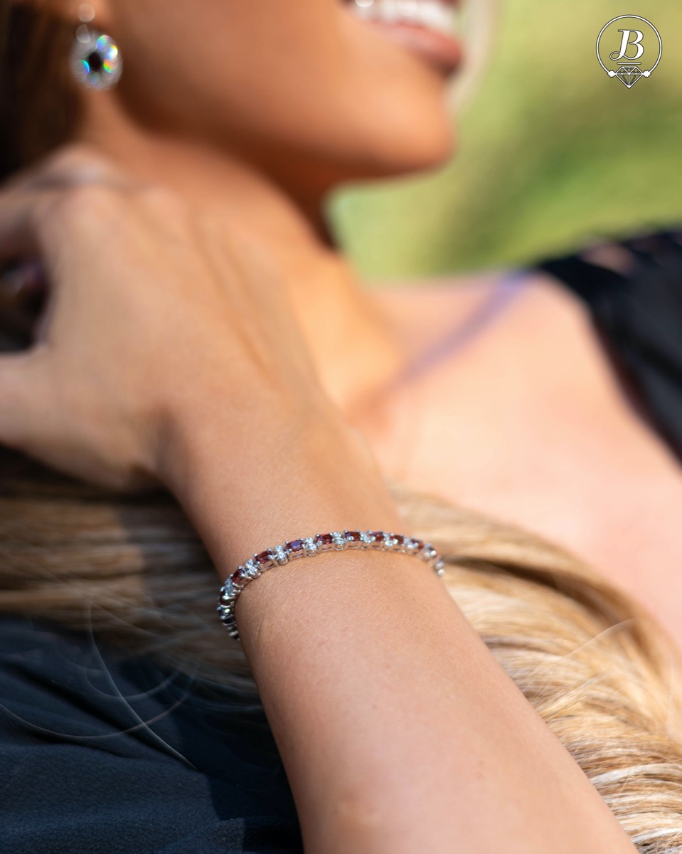 Silver Bracelet with Natural Garnet