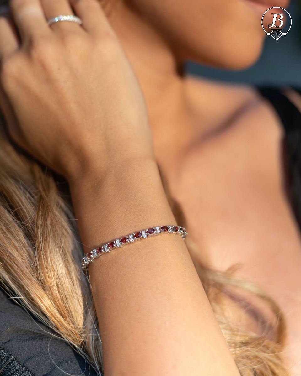 Silver Bracelet with Natural Garnet