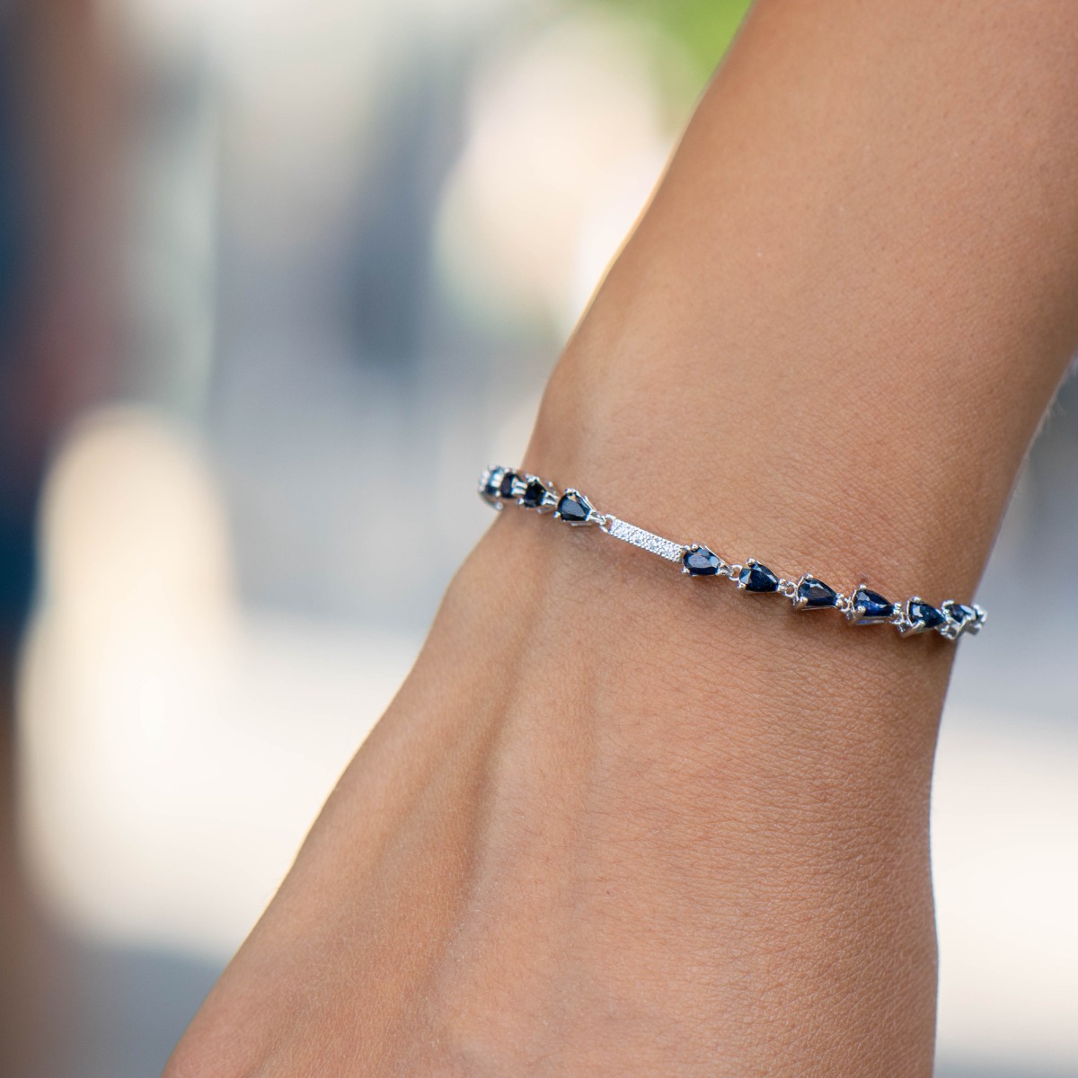 Silver Bracelet with Natural Sapphire