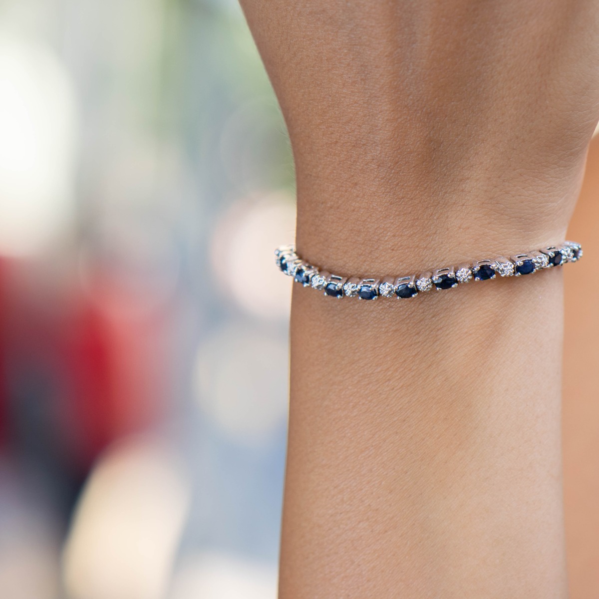 Silver Adjustable Bracelet with Natural Sapphire