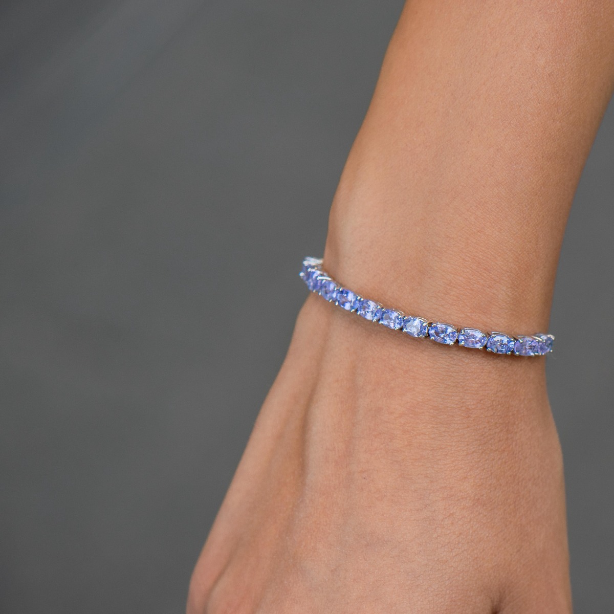 Silver Tennis Bracelet with Natural Tanzanite