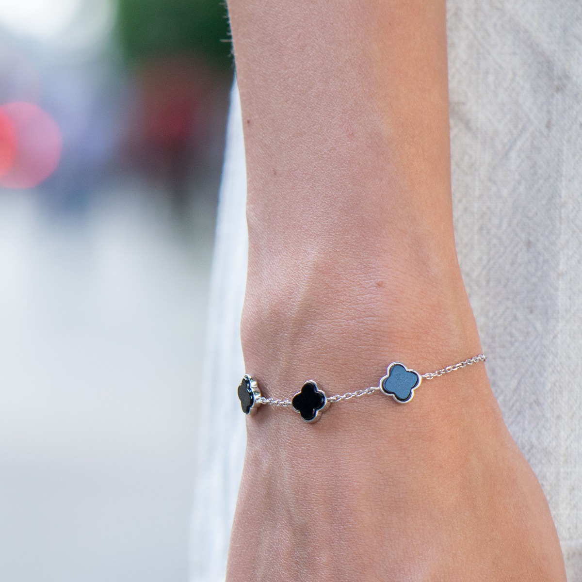 Silver Clover Bracelet with Onyx 