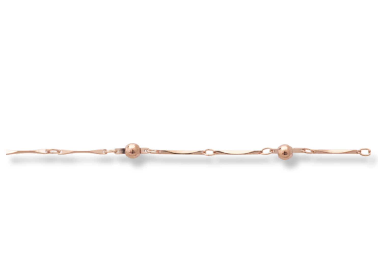 Elegant women's bracelet in soft pink silver, decorated with exquisite and subtle elements with beautiful fittings. The bracelet has an extension, for greater convenience when adjusting the length.