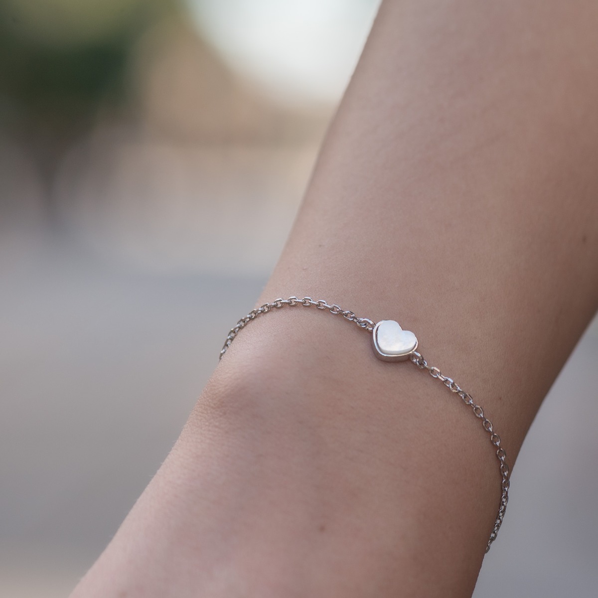 Silver Heart Bracelet with Mother of Pearl